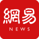 黑色衣着里的两种光：空间，手袋的轮廓